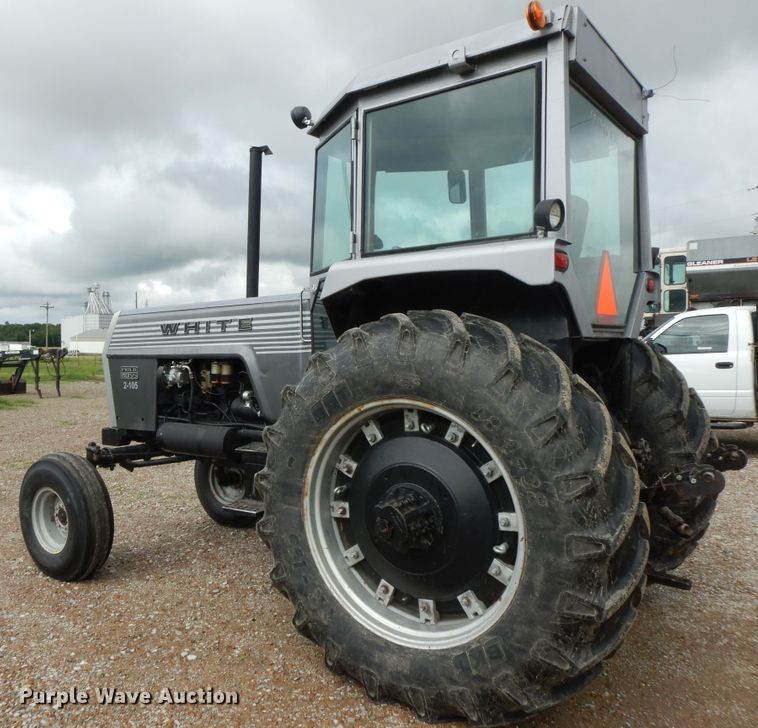 image for item HP9640 1977 White 2-105 Field Boss  tractor