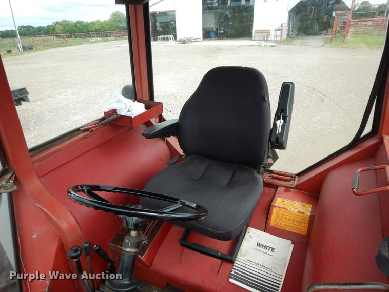 image for item HP9640 1977 White 2-105 Field Boss  tractor