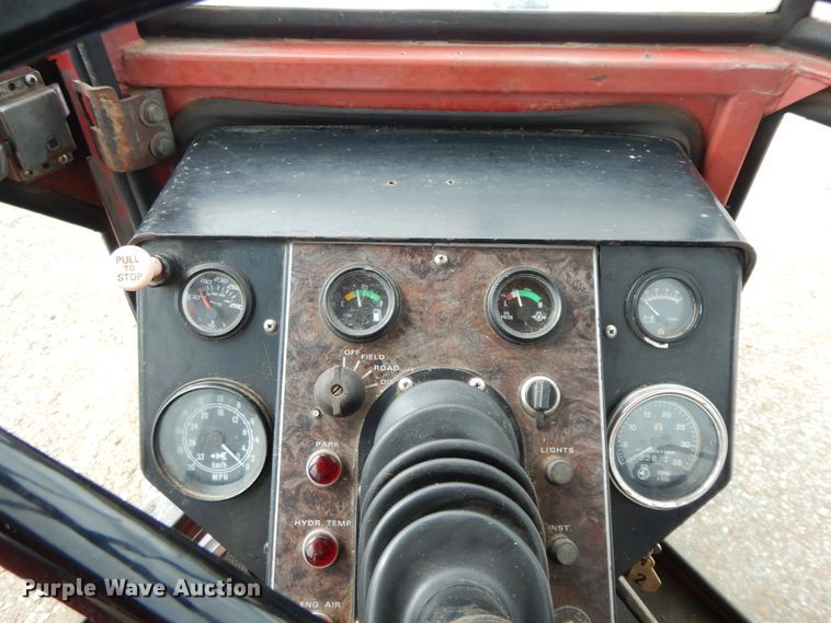 image for item HP9640 1977 White 2-105 Field Boss  tractor