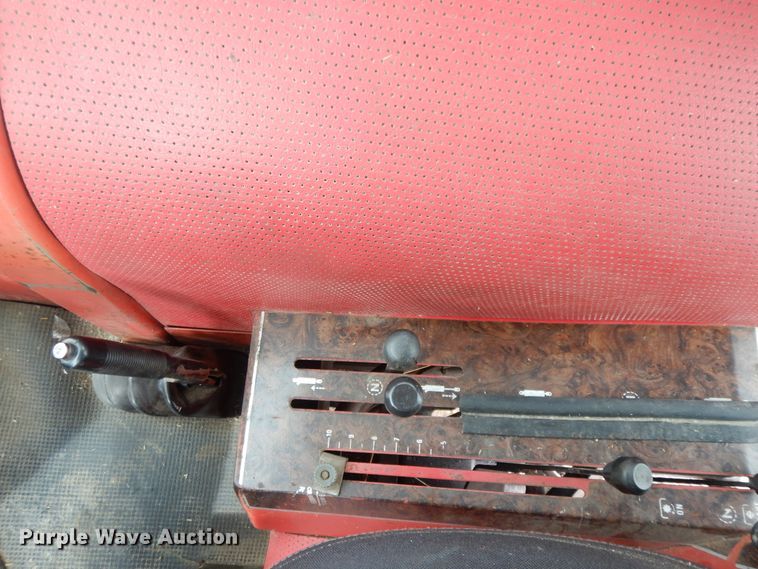 image for item HP9640 1977 White 2-105 Field Boss  tractor