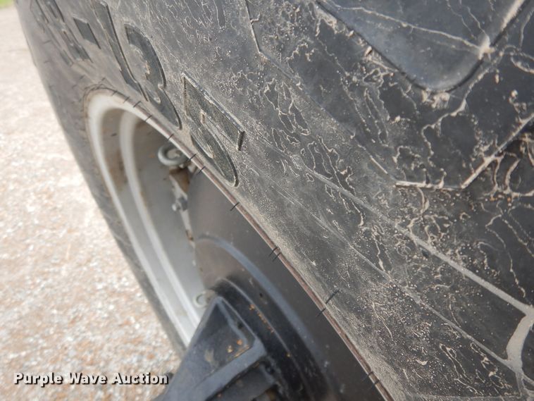 image for item HP9640 1977 White 2-105 Field Boss  tractor