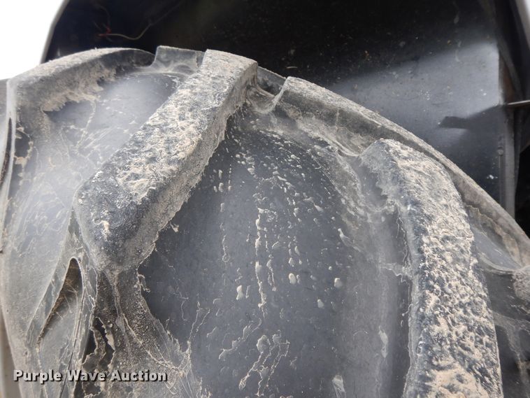 image for item HP9640 1977 White 2-105 Field Boss  tractor