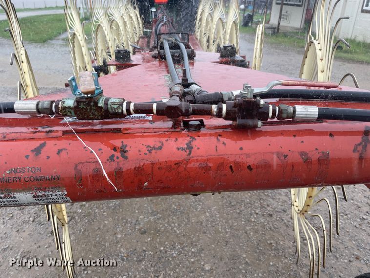 image for item IC9495 Hesston 3986  hay rake