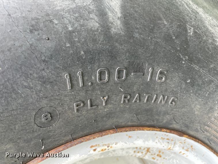 image for item IC9496 Ford 9700  tractor