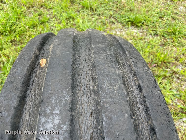 image for item IC9496 Ford 9700  tractor