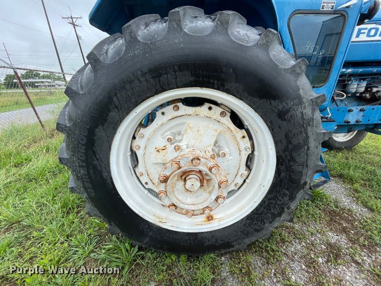 image for item IC9496 Ford 9700  tractor