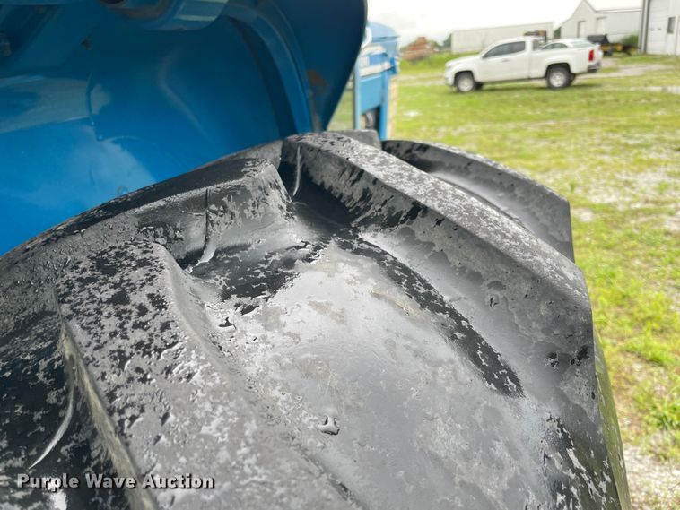 image for item IC9496 Ford 9700  tractor