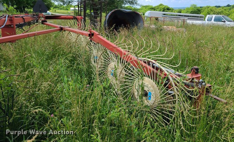 image for item IC9781 H&S BF124C  Hi-Capacity hay rake