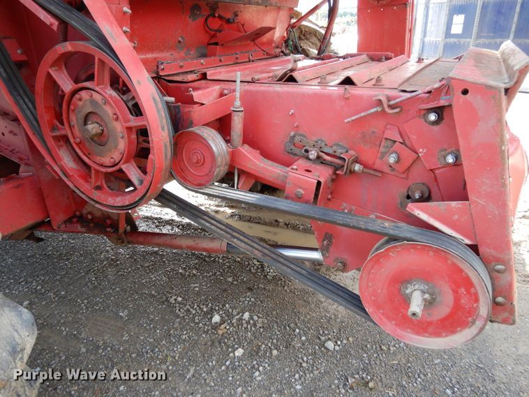 image for item II9552 1991 Case IH 1680  Axial-Flow RWA combine