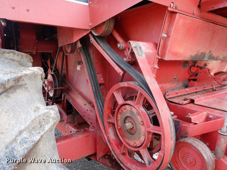 image for item II9552 1991 Case IH 1680  Axial-Flow RWA combine