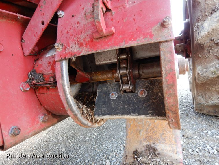 image for item II9552 1991 Case IH 1680  Axial-Flow RWA combine