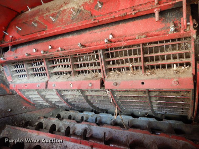 image for item II9552 1991 Case IH 1680  Axial-Flow RWA combine