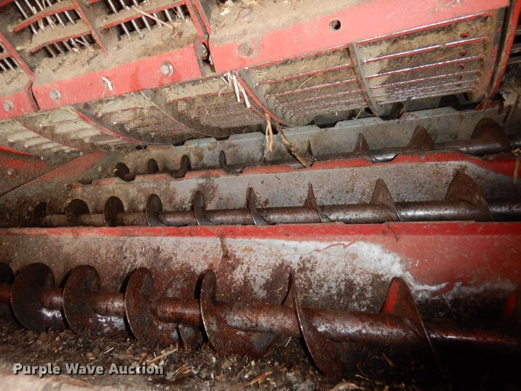 image for item II9552 1991 Case IH 1680  Axial-Flow RWA combine