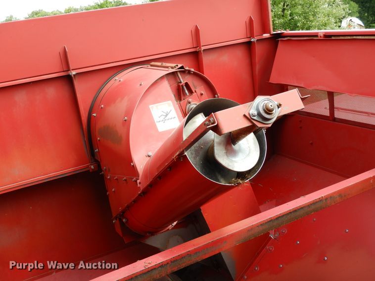 image for item II9552 1991 Case IH 1680  Axial-Flow RWA combine