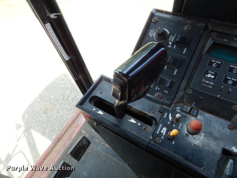 image for item II9552 1991 Case IH 1680  Axial-Flow RWA combine