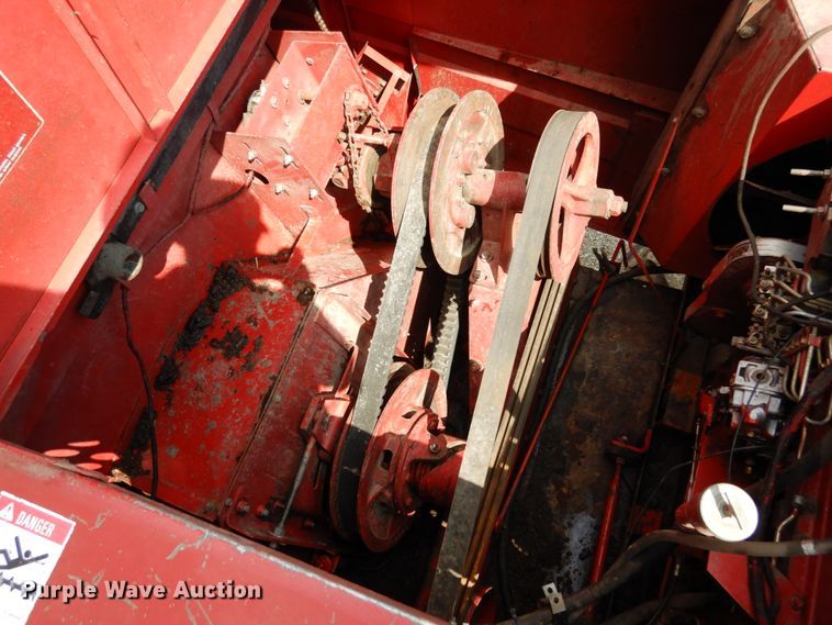 image for item II9552 1991 Case IH 1680  Axial-Flow RWA combine