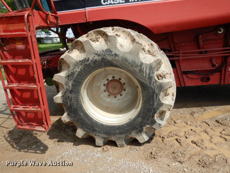 image for item II9552 1991 Case IH 1680  Axial-Flow RWA combine