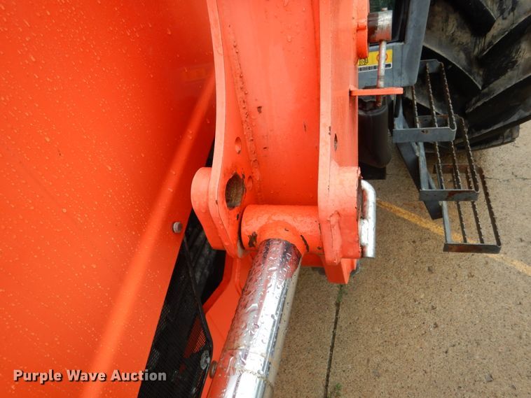 image for item II9566 2010 Kubota M135X  HFWD tractor