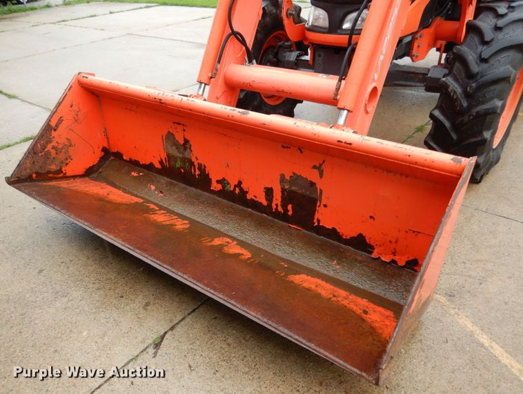 image for item II9566 2010 Kubota M135X  HFWD tractor