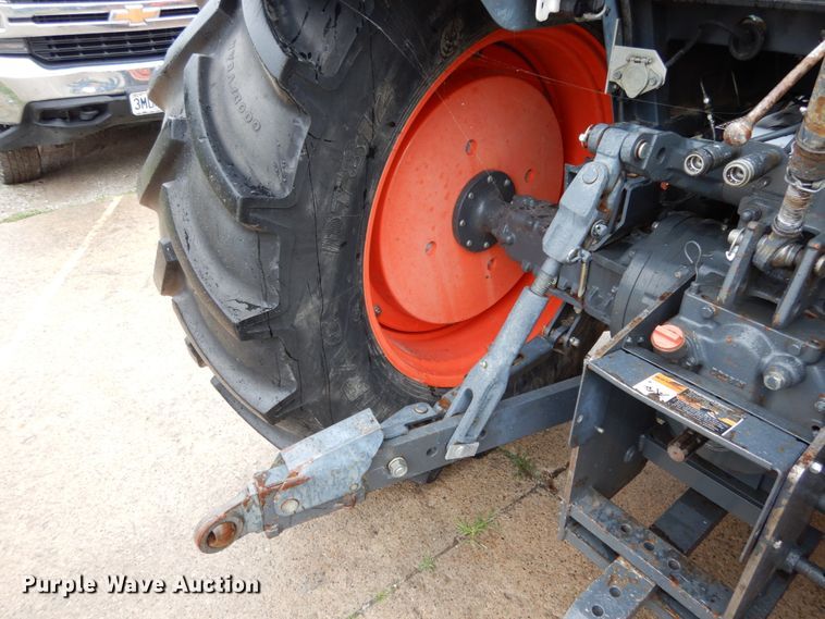 image for item II9566 2010 Kubota M135X  HFWD tractor