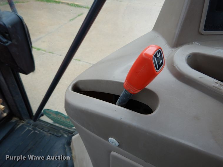 image for item II9566 2010 Kubota M135X  HFWD tractor