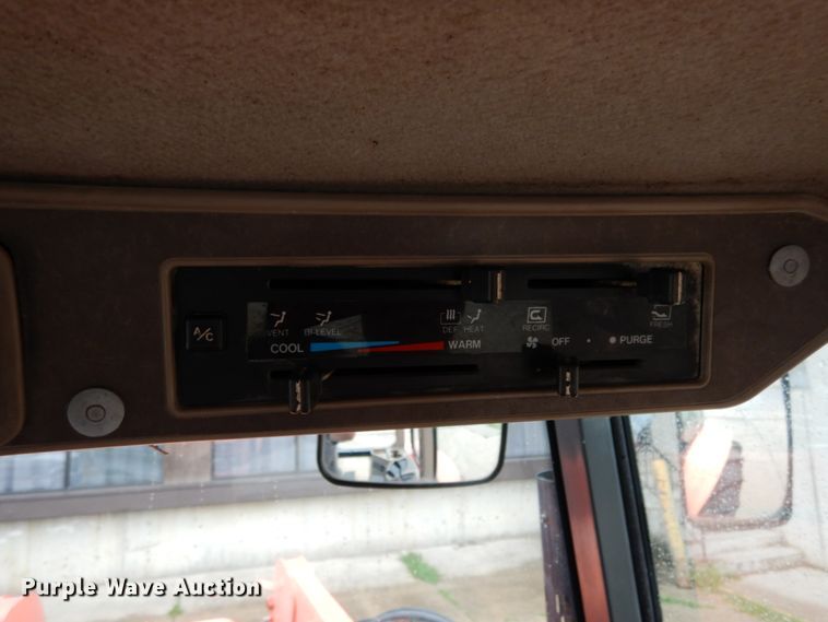 image for item II9566 2010 Kubota M135X  HFWD tractor