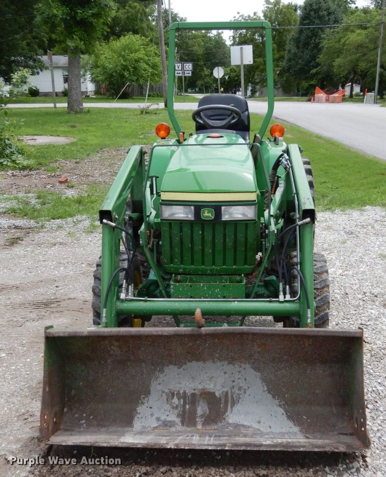 image for item II9588 John Deere 790  MFWD tractor