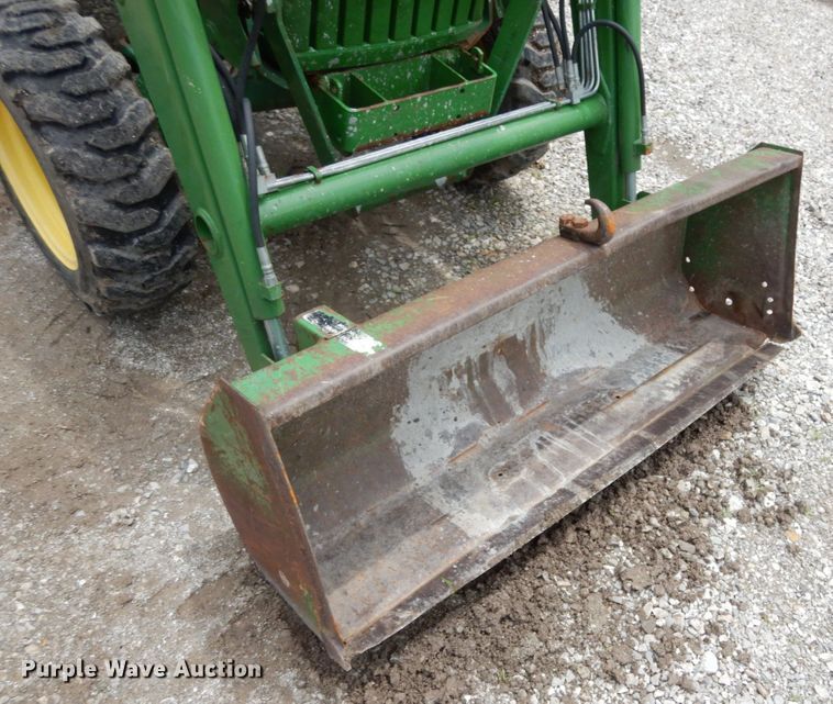 image for item II9588 John Deere 790  MFWD tractor