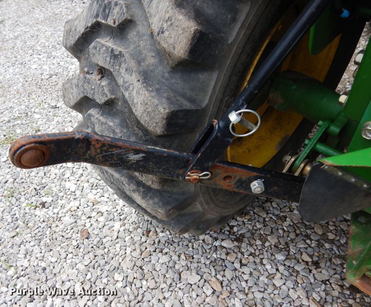 image for item II9588 John Deere 790  MFWD tractor