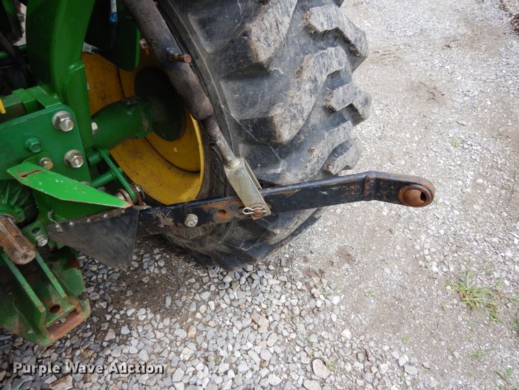 image for item II9588 John Deere 790  MFWD tractor