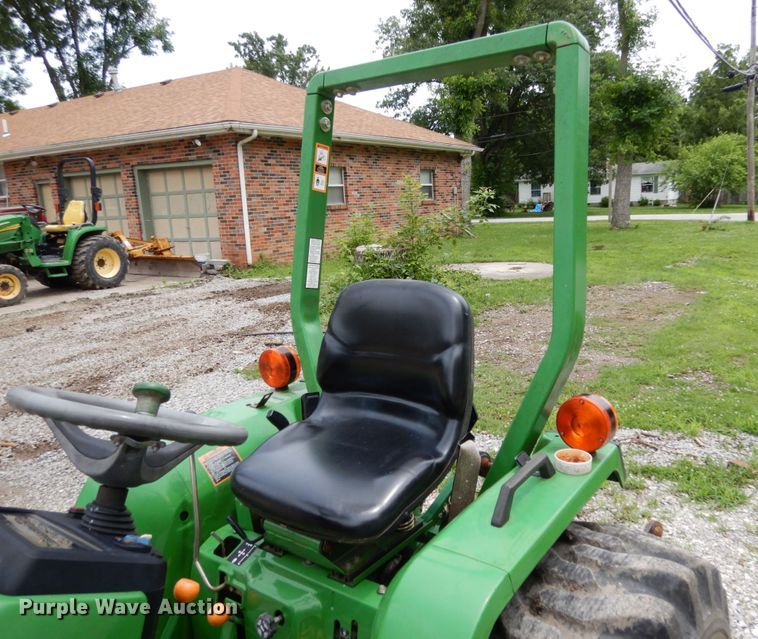 image for item II9588 John Deere 790  MFWD tractor