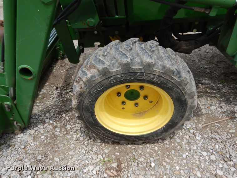image for item II9588 John Deere 790  MFWD tractor