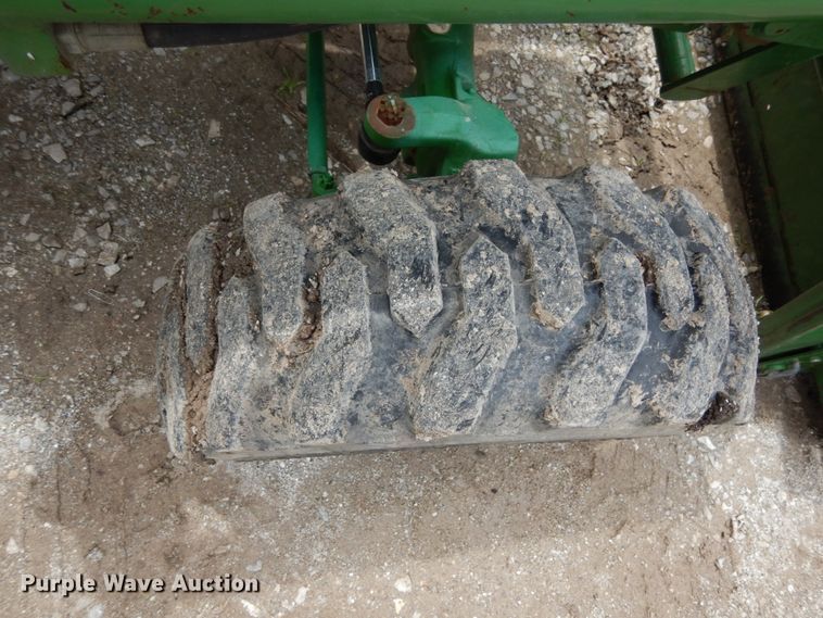 image for item II9588 John Deere 790  MFWD tractor