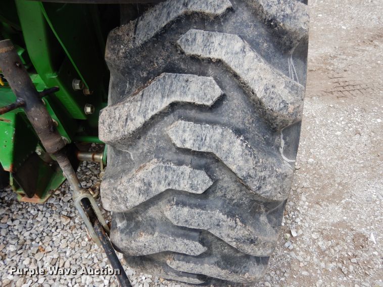 image for item II9588 John Deere 790  MFWD tractor