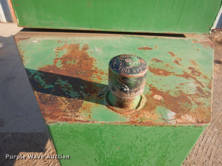 image for item IQ9667 John Deere  liquid manure pump