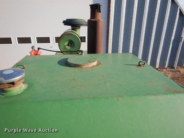 image for item IQ9667 John Deere  liquid manure pump