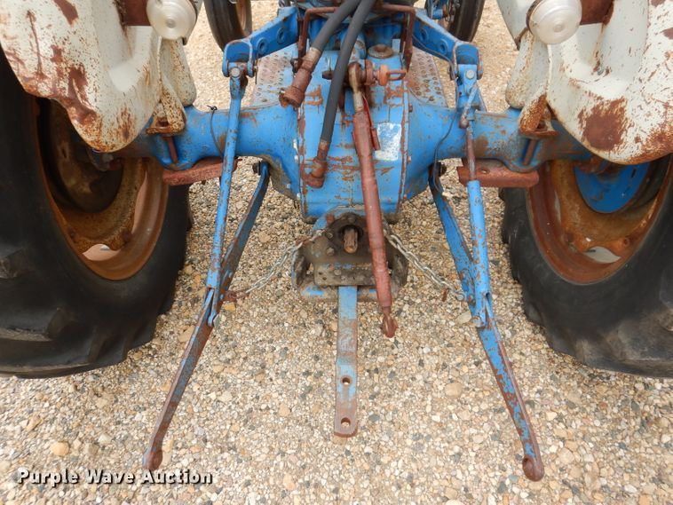 image for item IQ9709 Ford 4000  tractor