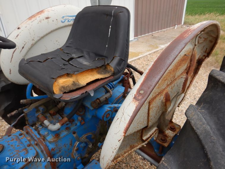 image for item IQ9709 Ford 4000  tractor