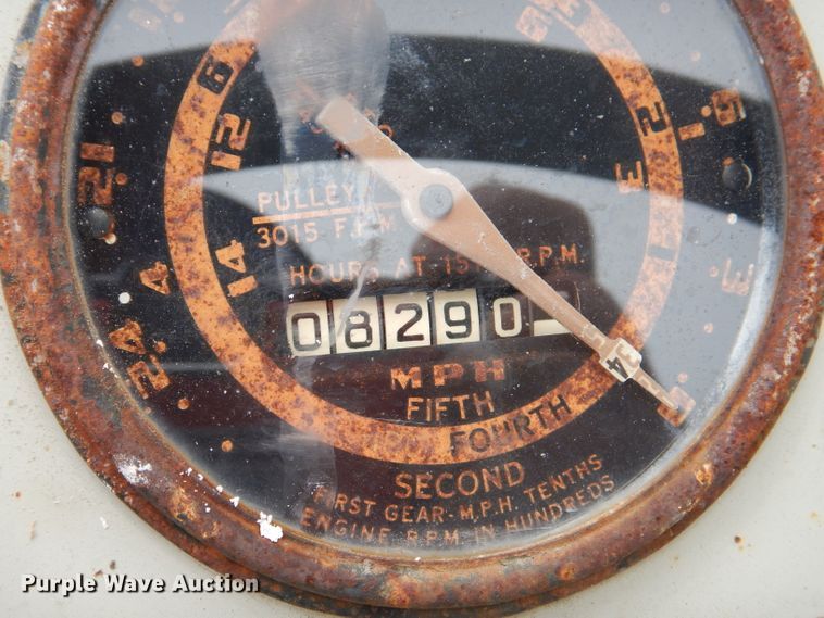 image for item IQ9709 Ford 4000  tractor