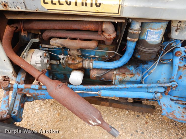 image for item IQ9709 Ford 4000  tractor