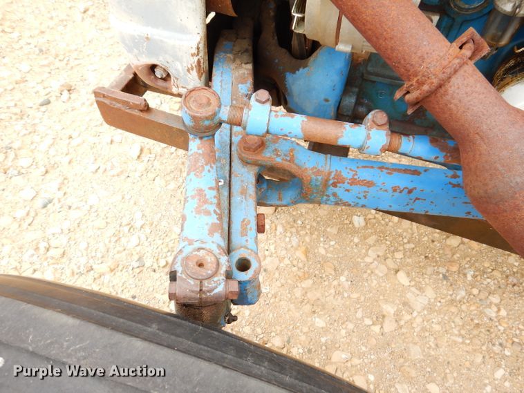 image for item IQ9709 Ford 4000  tractor