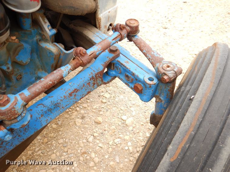 image for item IQ9709 Ford 4000  tractor