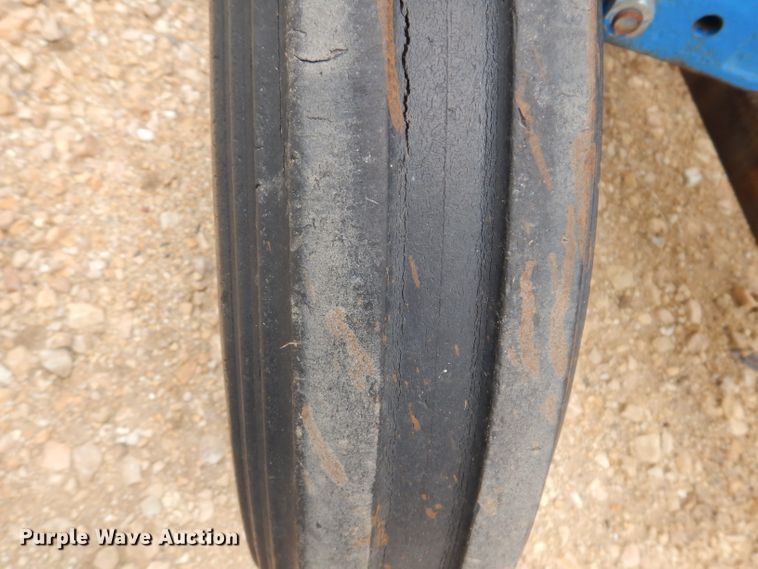 image for item IQ9709 Ford 4000  tractor