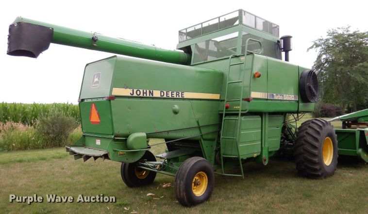 image for item IQ9716 1980 John Deere 6620 Turbo  combine