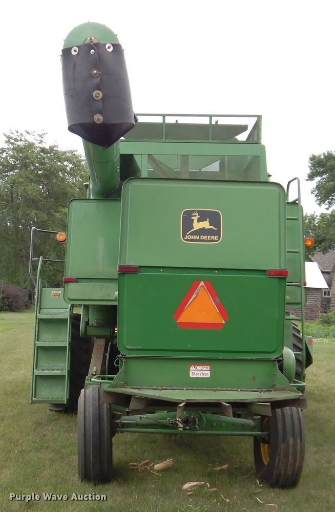 image for item IQ9716 1980 John Deere 6620 Turbo  combine