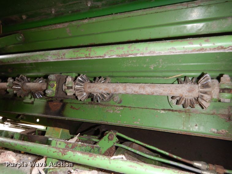 image for item IQ9716 1980 John Deere 6620 Turbo  combine