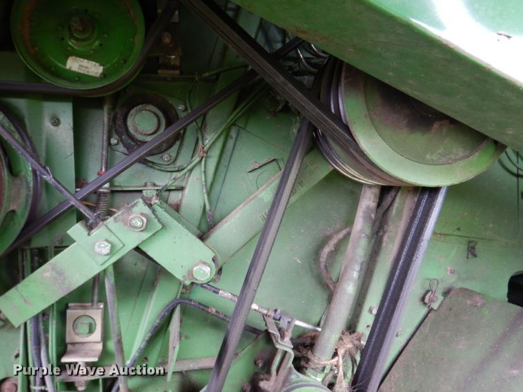 image for item IQ9716 1980 John Deere 6620 Turbo  combine