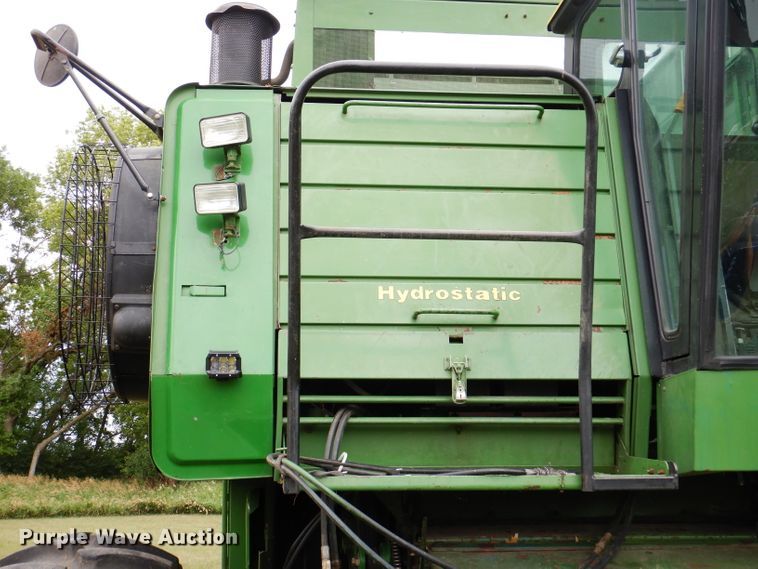 image for item IQ9716 1980 John Deere 6620 Turbo  combine