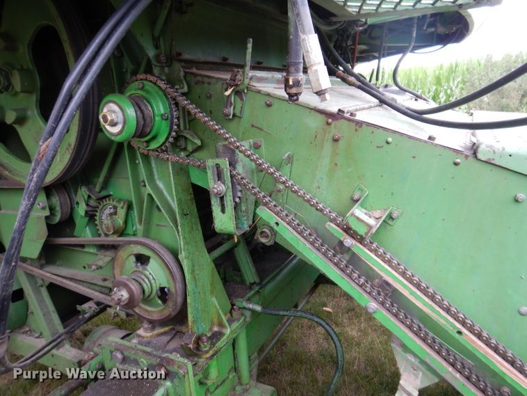 image for item IQ9716 1980 John Deere 6620 Turbo  combine