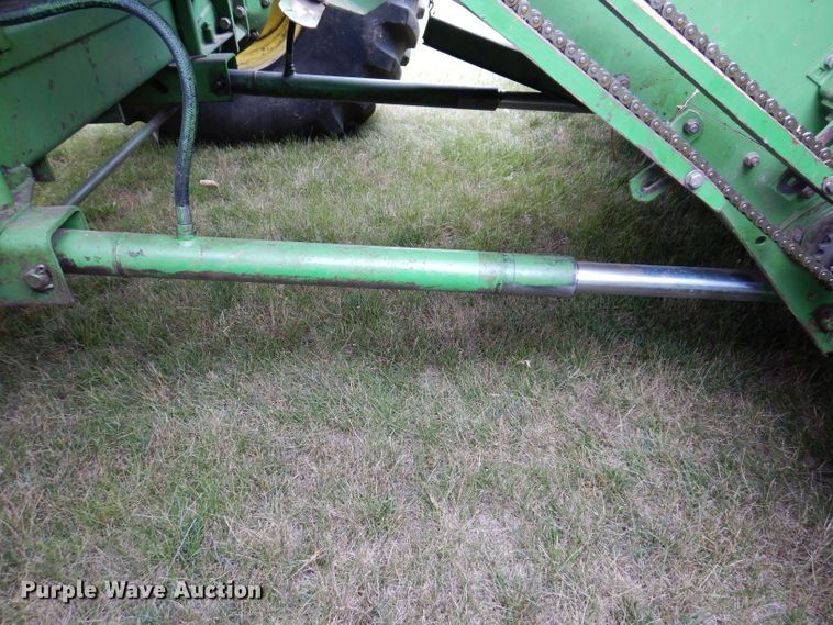 image for item IQ9716 1980 John Deere 6620 Turbo  combine